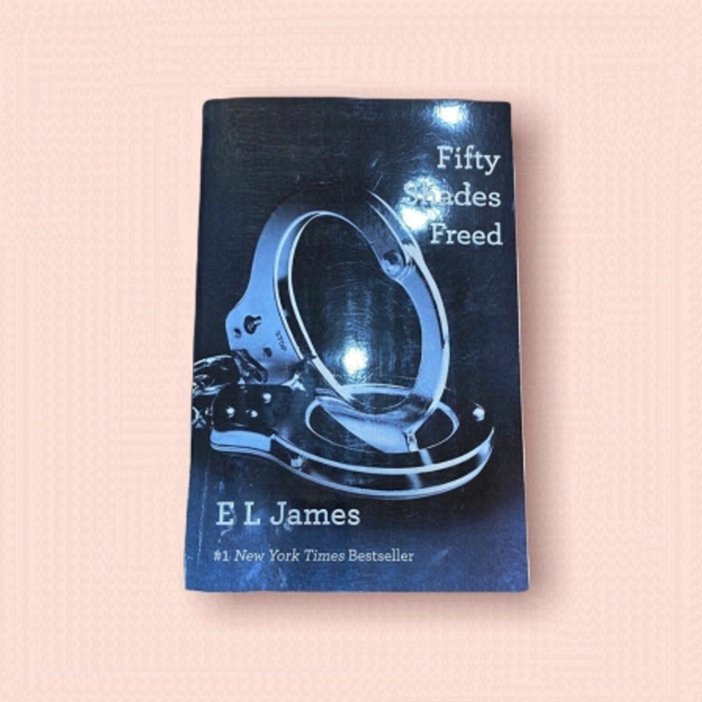 𝅺fifty Shades Freed
